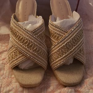 Kelly & Katie wedges